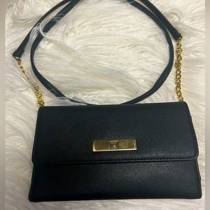 LIZ CLAIBORNE WALLET CROSSBODY 🖤